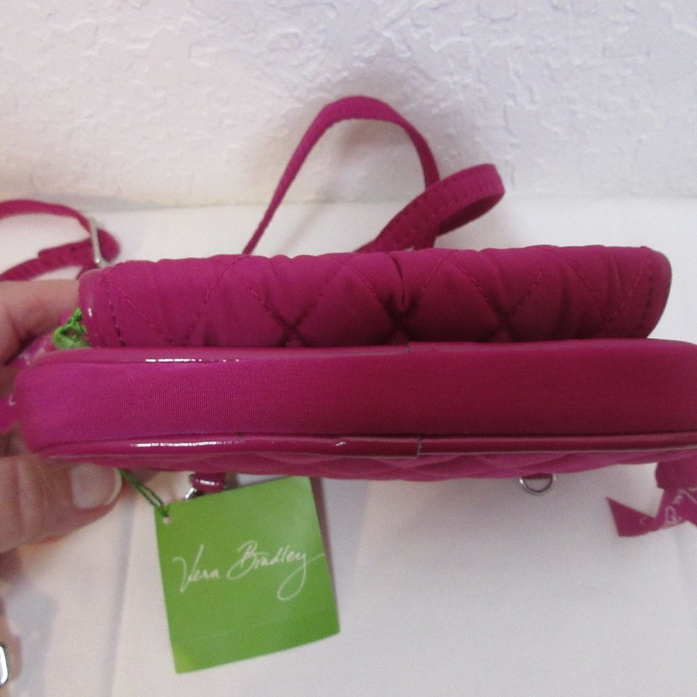 Vera Bradley On the Go Wristlet Magenta MSRP $68 NWT - Picture 4 of 11